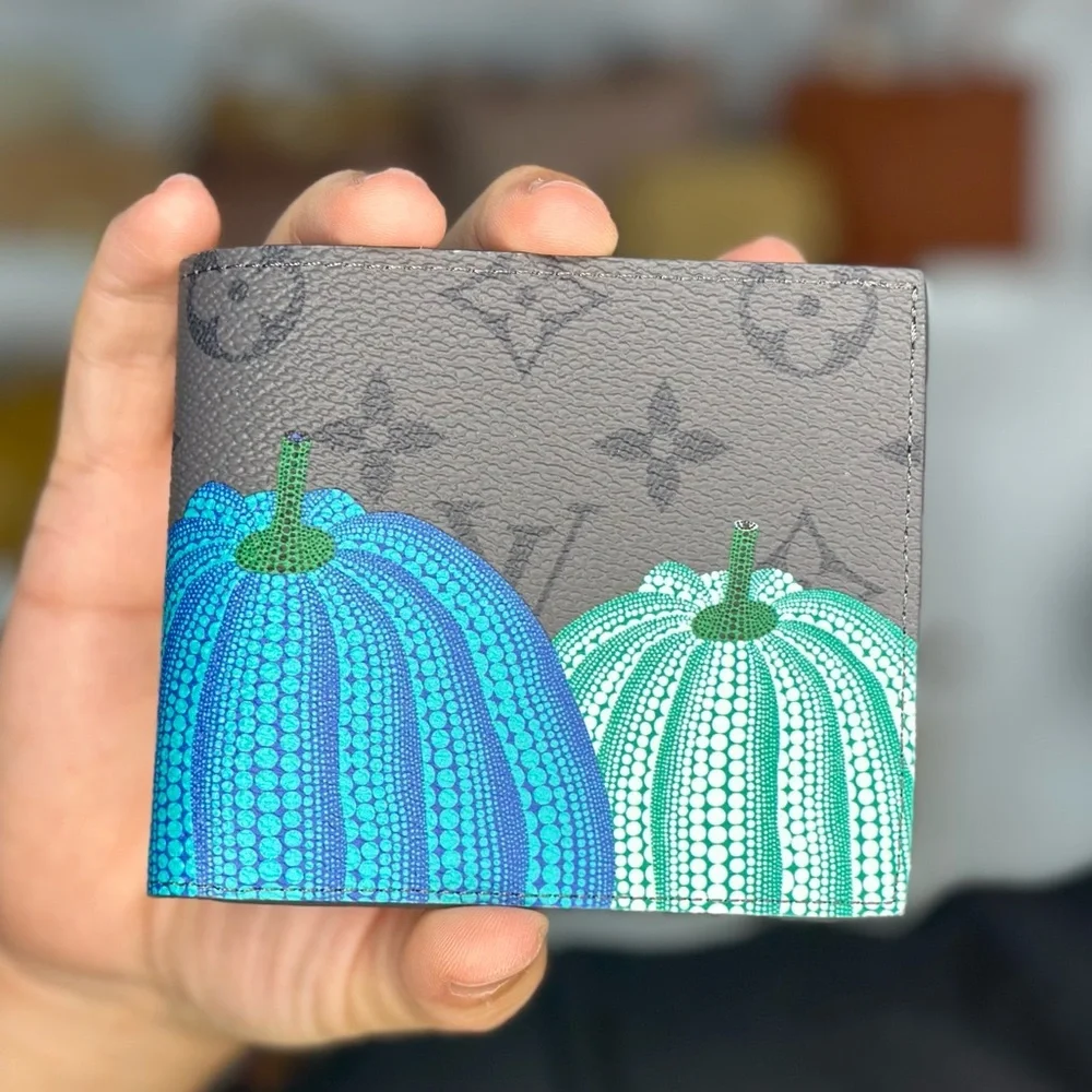 LV SUPER RARE WALLET